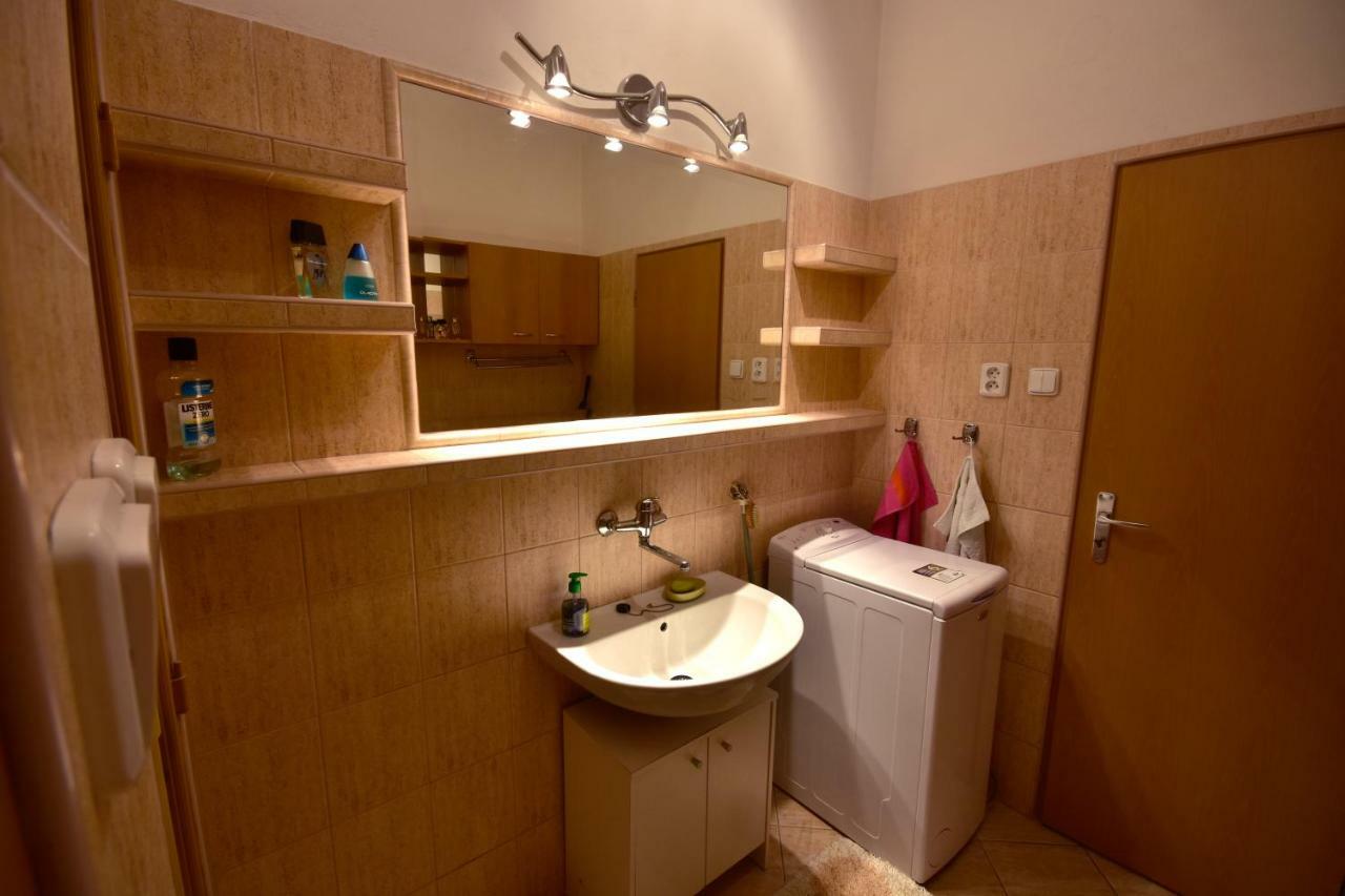 Appartement Privat Bea à Podturen Extérieur photo