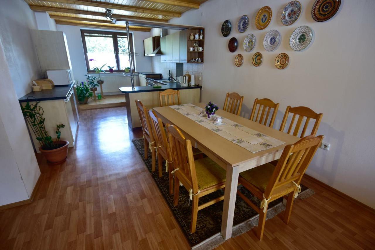 Appartement Privat Bea à Podturen Extérieur photo