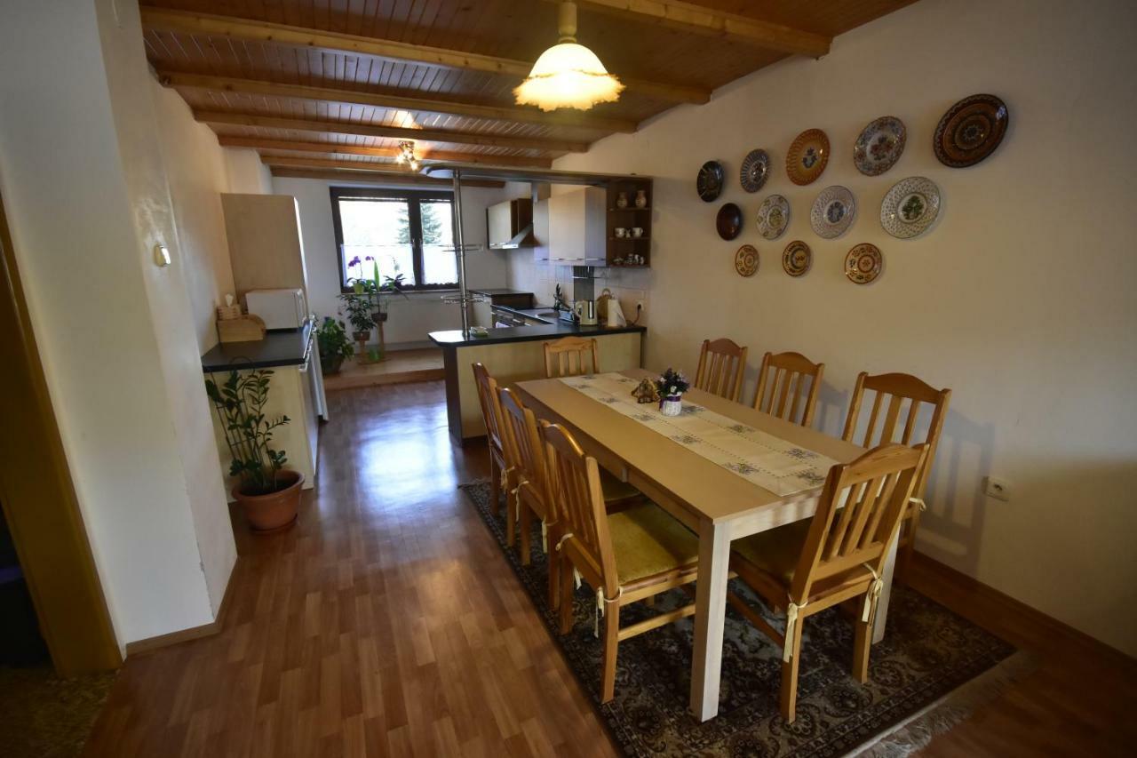 Appartement Privat Bea à Podturen Extérieur photo